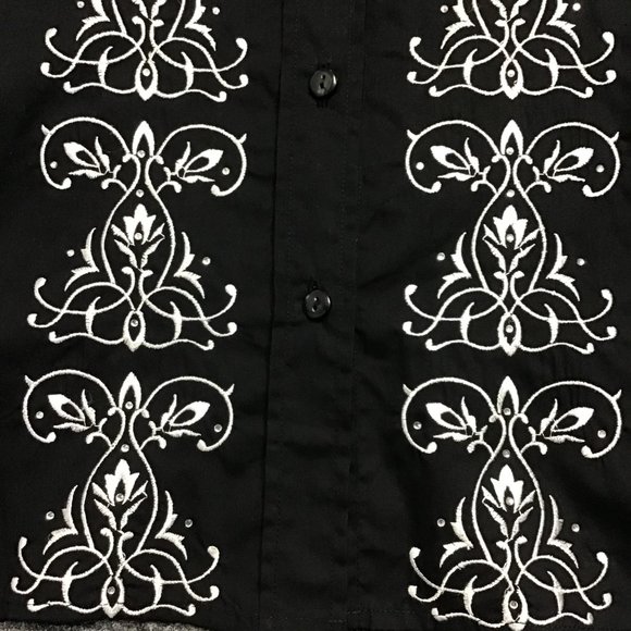 Embroidered Button Front Shirt-NWOT - Picture 4 of 7